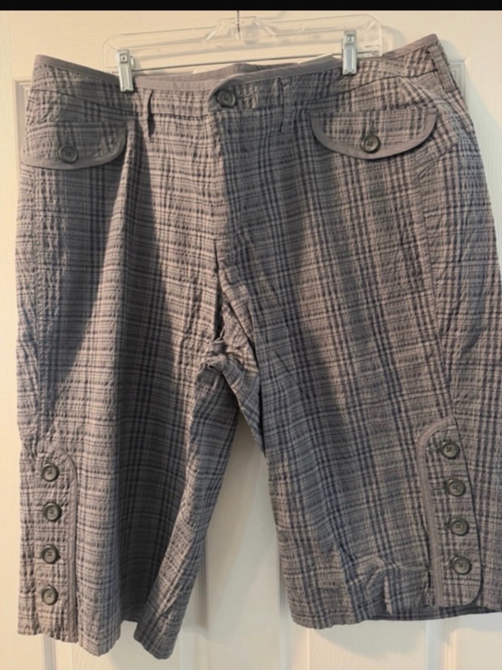 Venezia Size 24 Women Side Button Cotton Blend Zip Fly Pocket Capri Pants